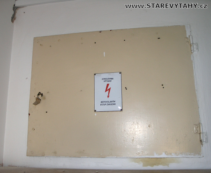 výtah jídelní Vyškov - web www.starevytahy.cz